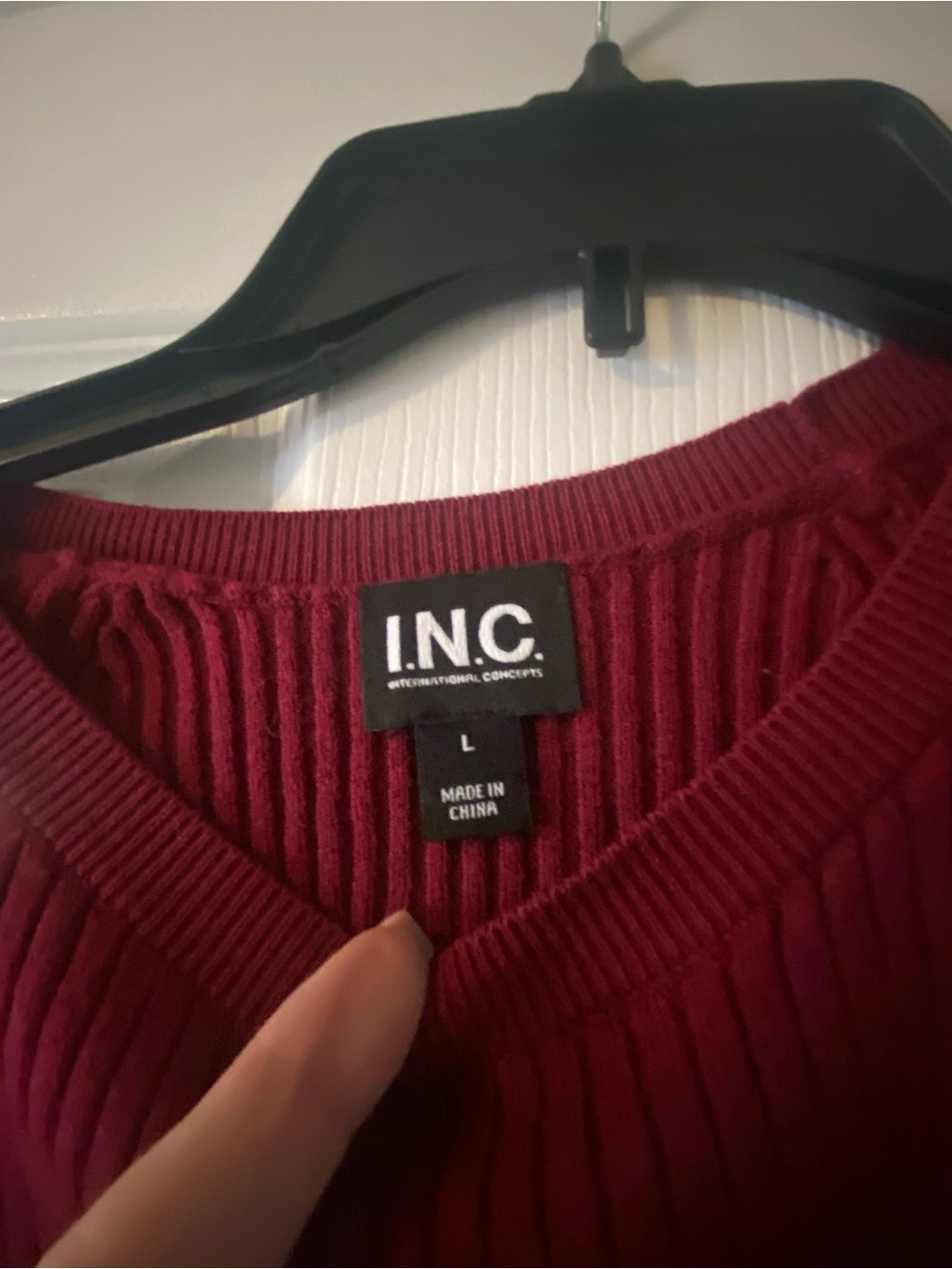 INC International Concepts V-Neck Ribbed Sweater in Burgundy
